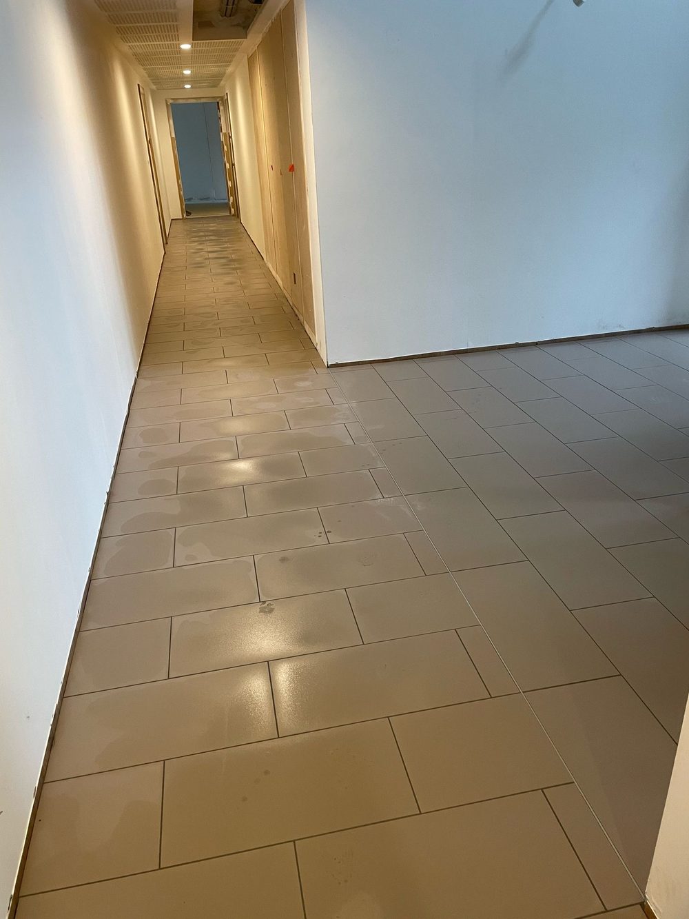 Pose de carrelage en cours Sol&Design